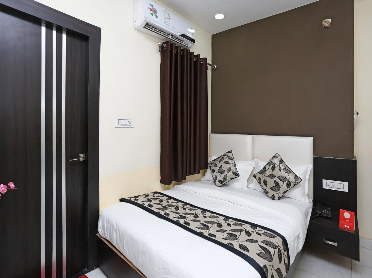 Oyo 10589 Laxmi Guest House Gwalior Exterior foto
